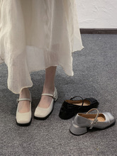银色单鞋女款2024春季新款复古时尚水钻配裙子粗跟玛丽珍鞋