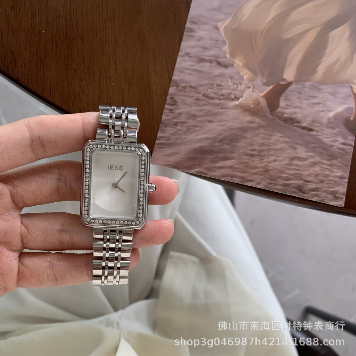 ieke长方形钢带镶钻手表女款简约气质小众无刻度设计经典复古女表