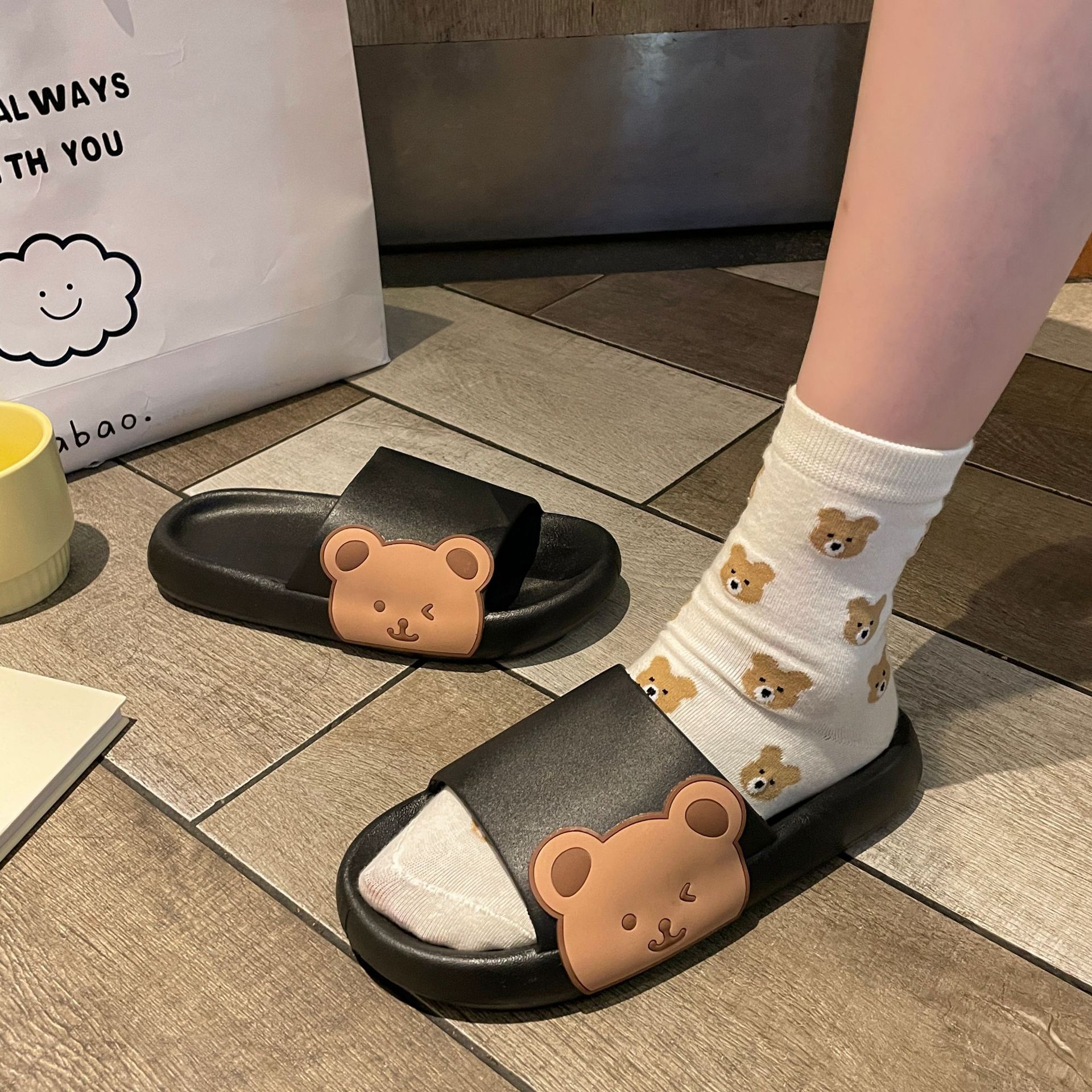 Exclusive for Cross-Border Side Bear Slippers for Women Summer Home Bathroom Bath Non-Slip Shit Feeling Couple Slippers for Women Wholesale