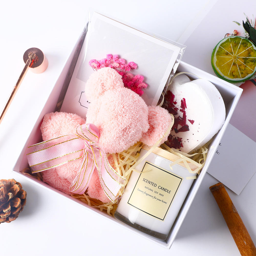 生日礼物女伴手礼送女友友老婆闺蜜创意惊喜实用走心浴盐蜡烛套装