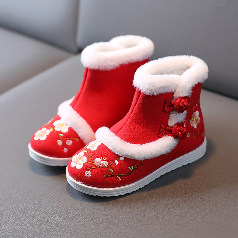 Winter the Han-Style Clothing Shoes Children's Embroidered Shoes Girls' Old Beijing Cloth Shoes Red Thick Antique Boots One Piece Dropshipping