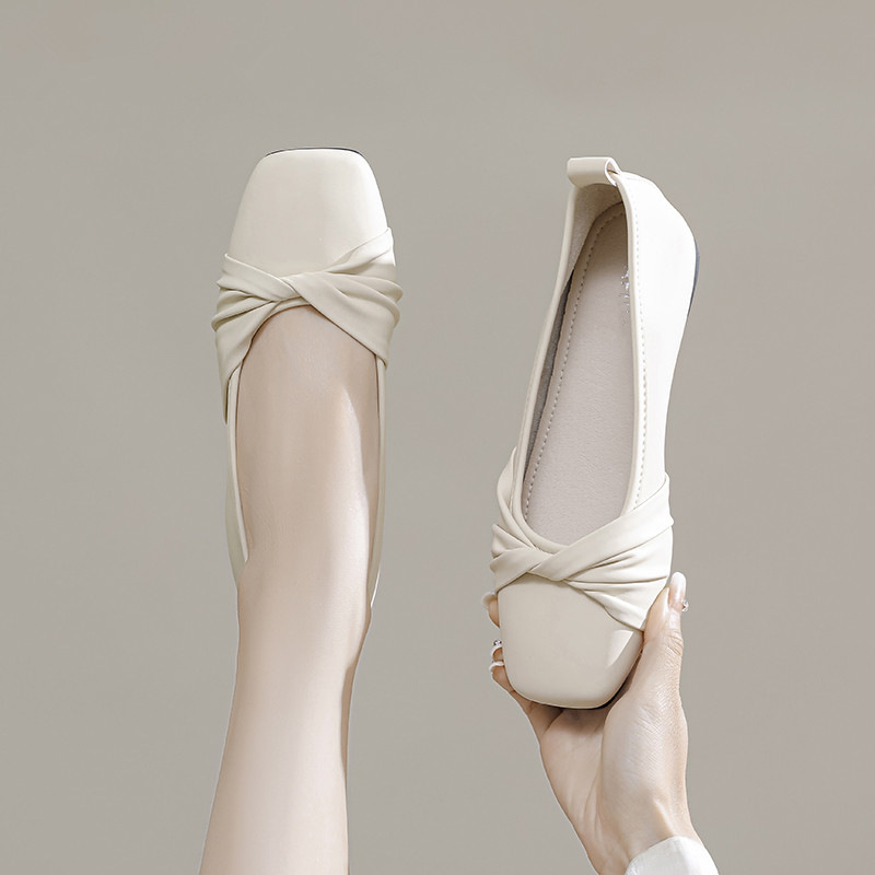 豆豆鞋女一脚蹬2024春夏新款晚晚风温柔法式复古平底懒人软底单鞋