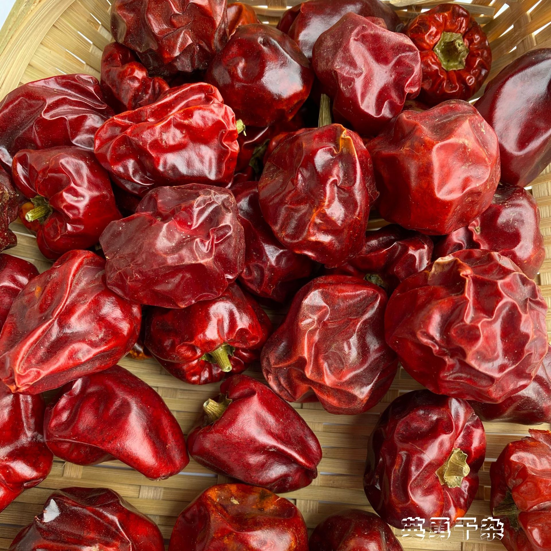 现货批发 贵州灯笼椒干辣椒 微辣特香500g