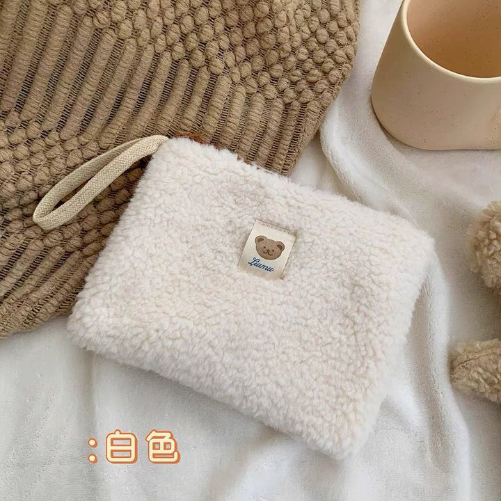 INS Style Portable Plush Cosmetic Bag Large Capacity Online Influencer Cute Bear Icon Travel Cosmetics Storage Bag for Women