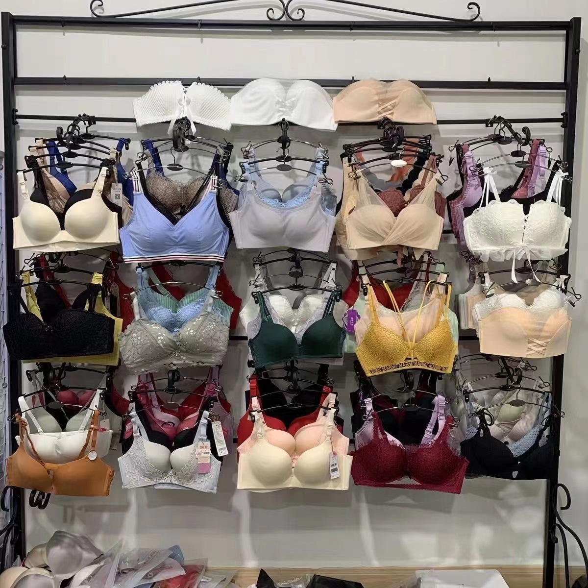 跨境女装外贸库存尾货内衣品牌杂款钢圈文胸地摊夜市胸罩特价批发