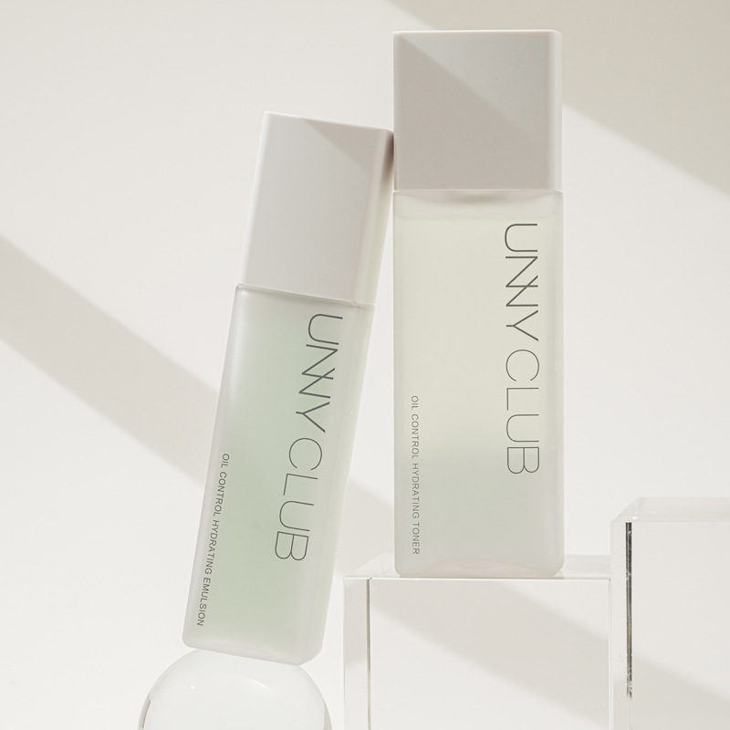 unny水乳套装控油男女夏补水保湿水光提亮平衡水油大学生套盒正品