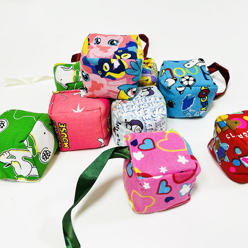 Children‘s Sporting Goods Game Sandbag Children‘s Cartoon Woven Belt Rope Sandbag Handmade Stall Goods
