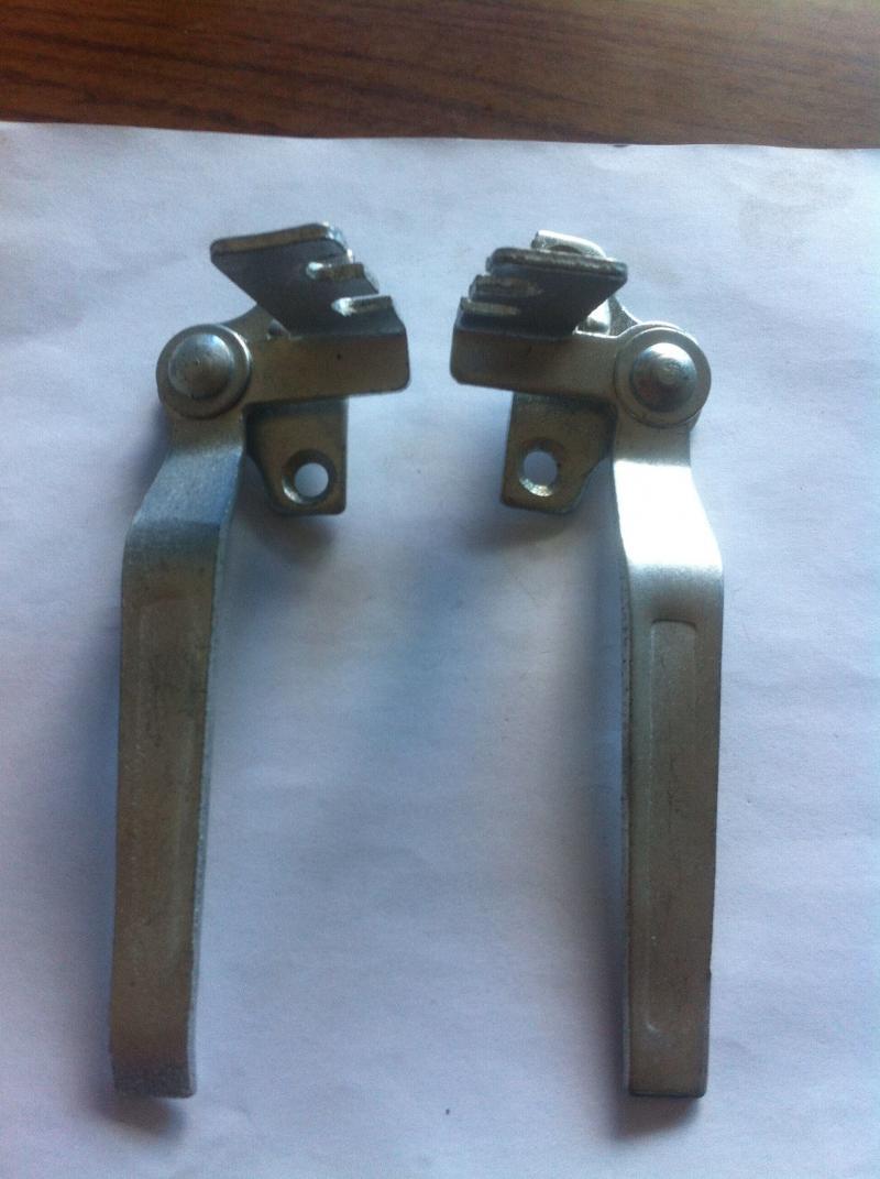 配件老式加厚铁窗钢窗风勾档,手风撑撑杆---把手,执钢窗