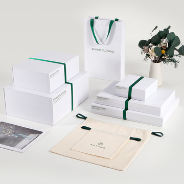 流行服饰包装礼品盒 套装通用服饰包装盒男女款通用服饰包装纸盒