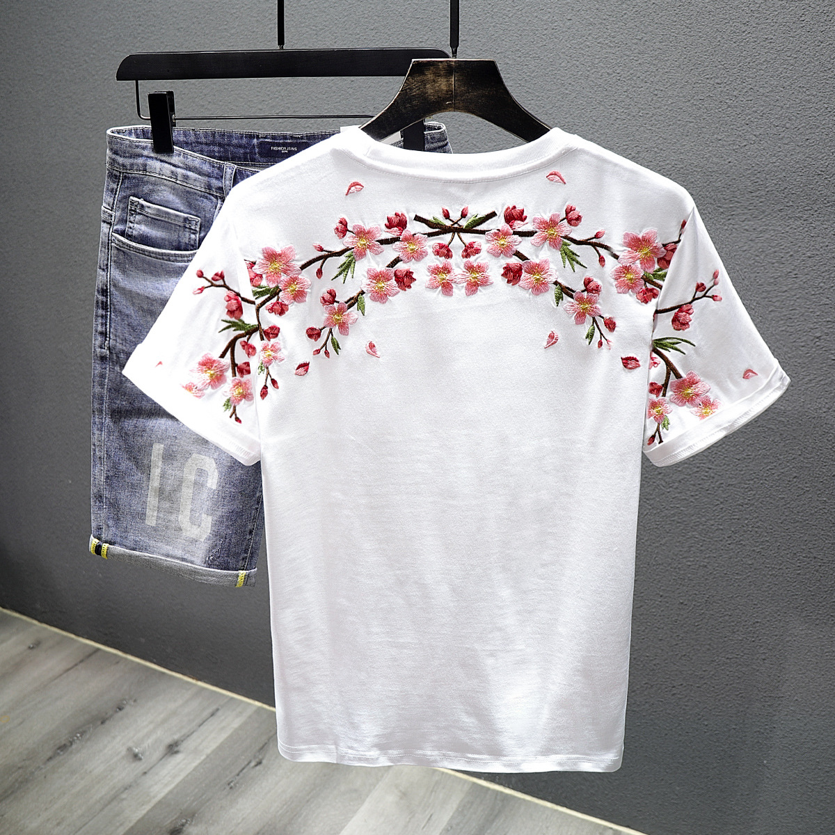 春夏季新国潮纯棉体恤男装情侣潮流半袖衣服潮牌梅花刺绣短袖t恤