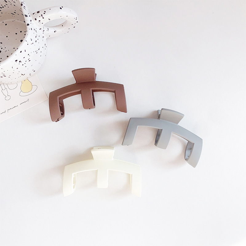 Frosted Cream Color Updo Hair Claw Simple Ins Barrettes Female Korean Style Large Shark Clip Hairpin Accessories