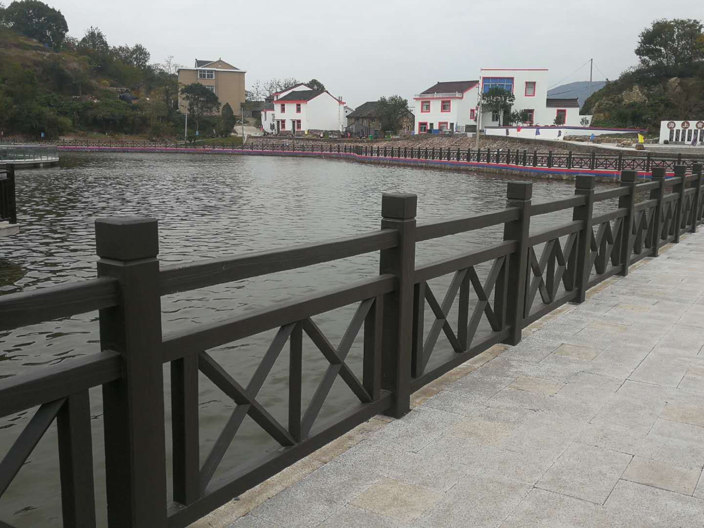 浙江仿木护栏 厂家直销 仿石护栏 专业安装 河道景区护栏栈道护栏