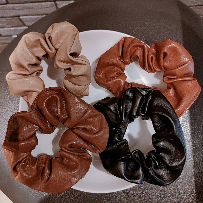 Korean New Autumn and Winter Gentle Milk Tea Color Elegant PU Leather Large Intestine Hair Band Hair Rope