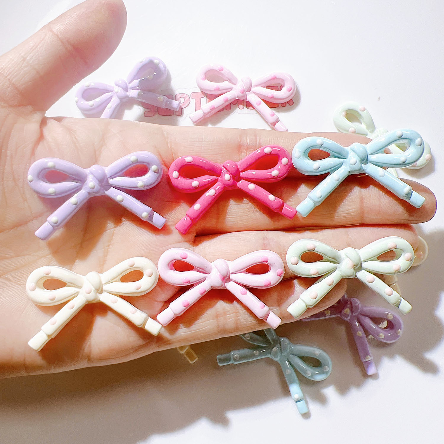 亚克力配件批发diy配饰手工材料水杯奶油胶头饰马卡龙波点蝴蝶结