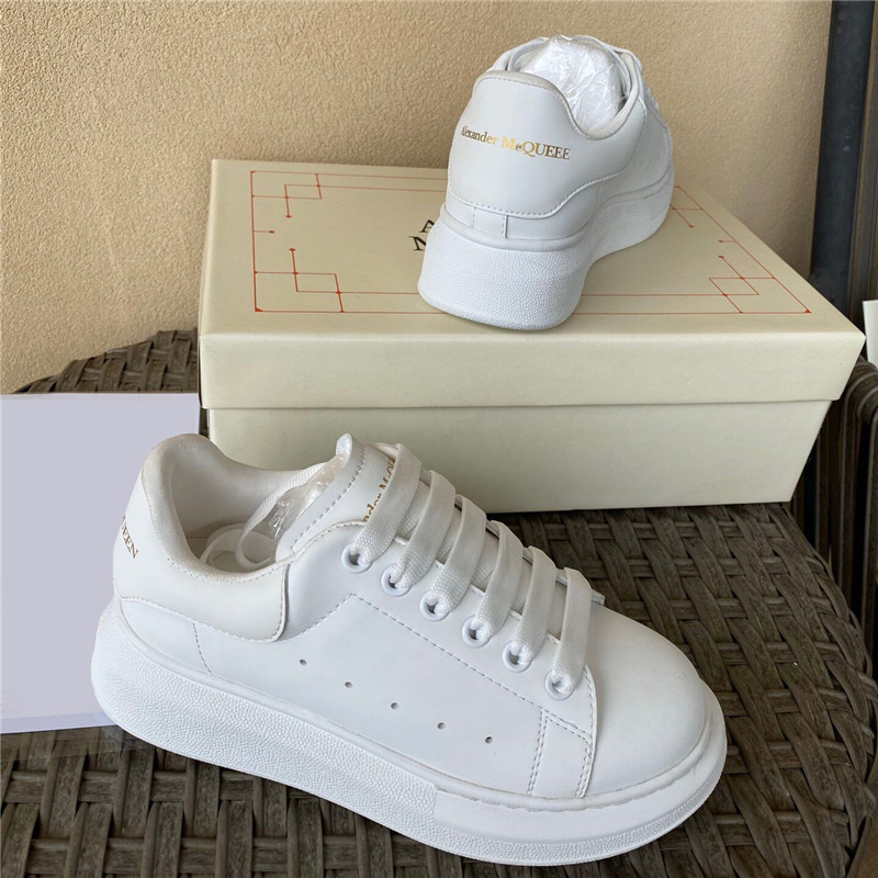 麦昆小白鞋男2021年新款升级版系带浅口平底休闲圆头增高情侣板鞋