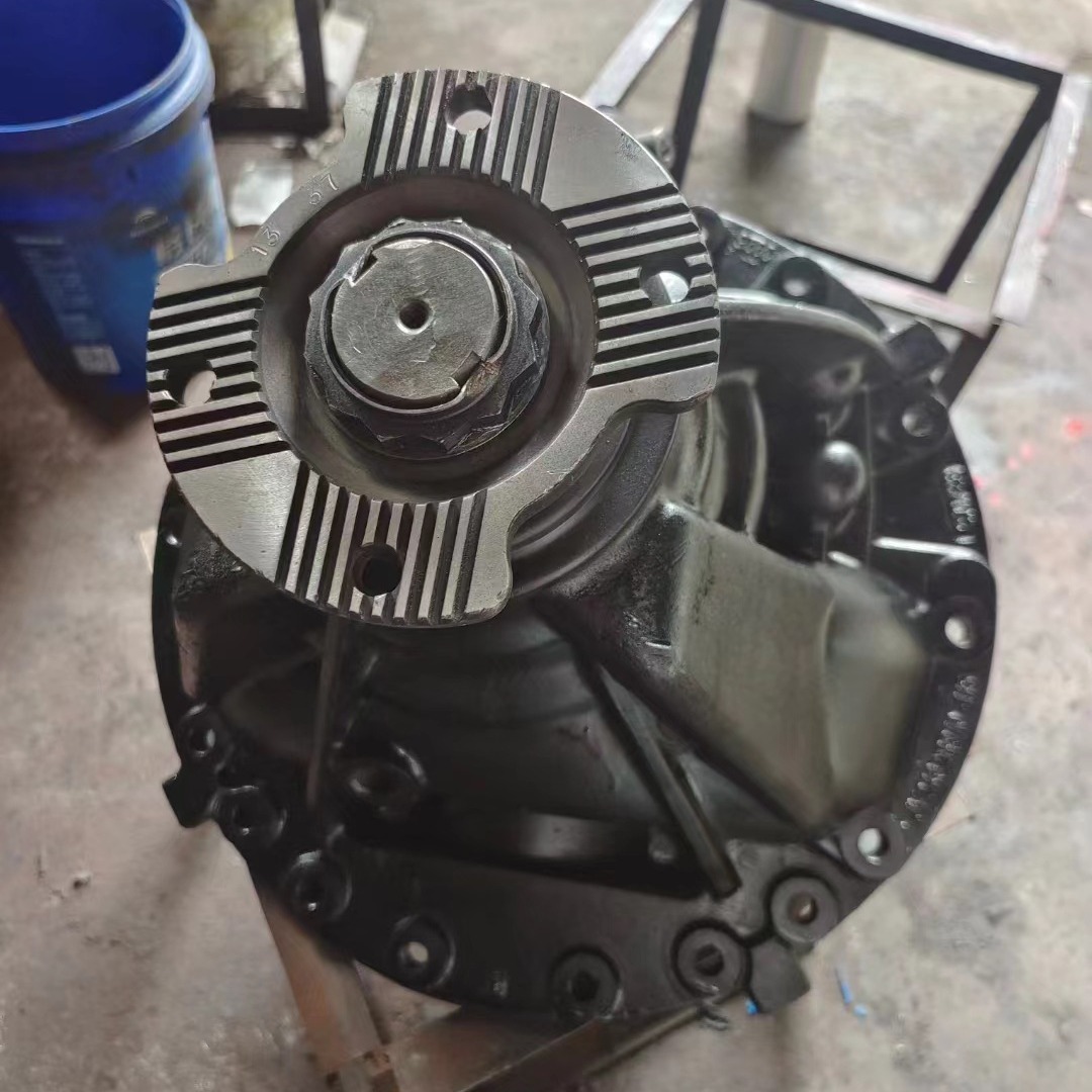 豪瀚n7g牙包总成 汕德卡桥中段 差速器总成 解放全车配件大全