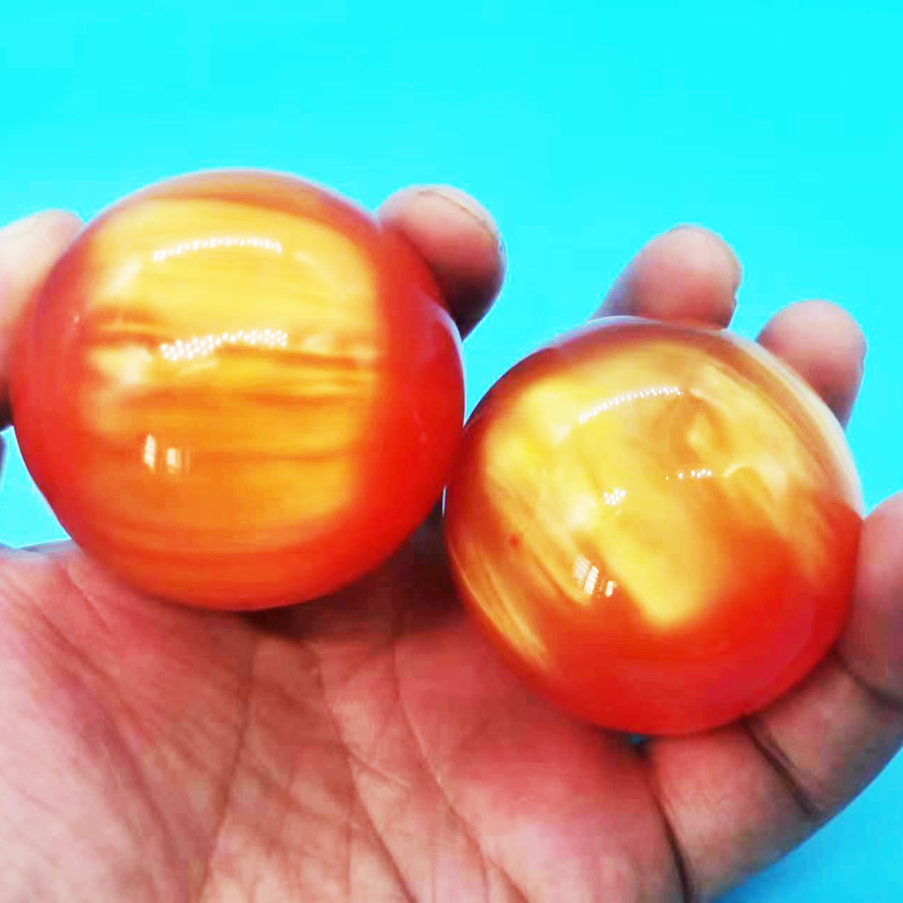 黄金甲健身球二代蜜蜡飘花树脂工艺品老年人按摩练手球掌心手把件