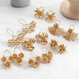 跨境饰品时尚金属感花朵耳环欧美夸张小众轻奢高级感花瓣耳钉耳饰