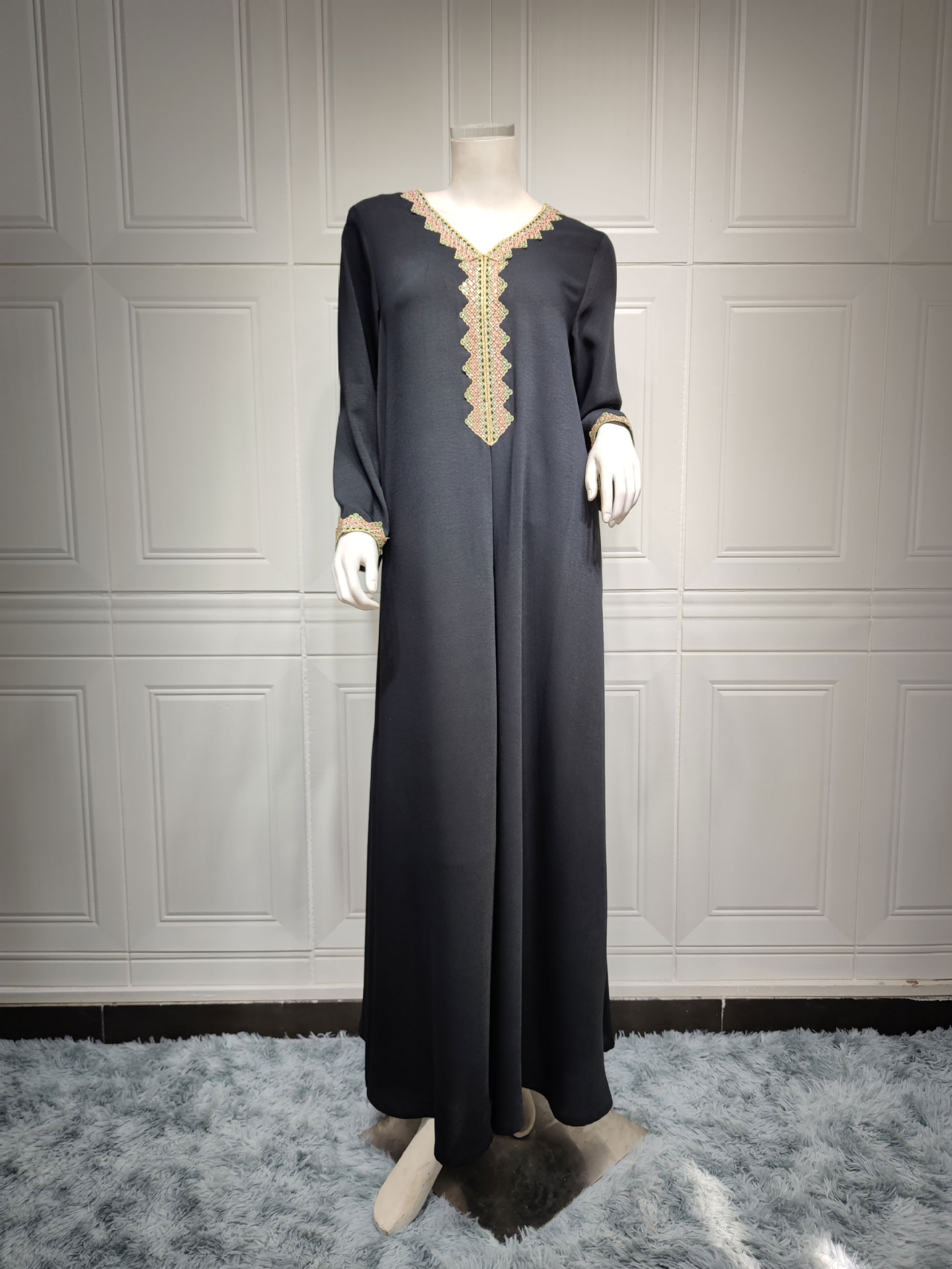 Ab163 Autumn and Winter Middle East Muslim Fashion Lace European and American National Style Southeast Asian Women's Clothing Large Swing Dress