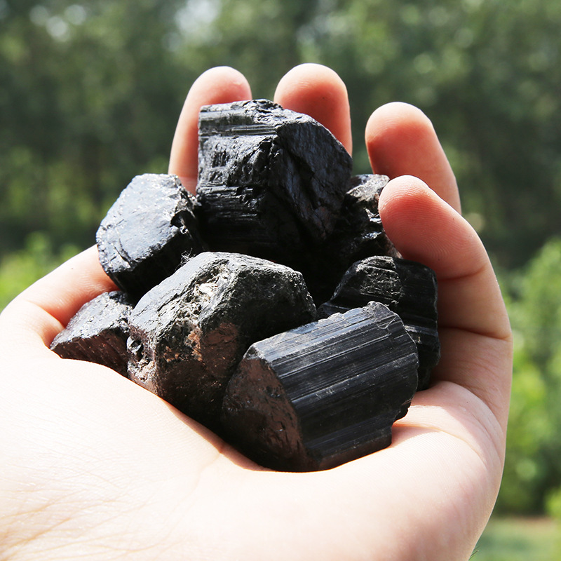 天然水晶黑碧玺原石碎石 香薰石扩香石饰品摆件厂家批发