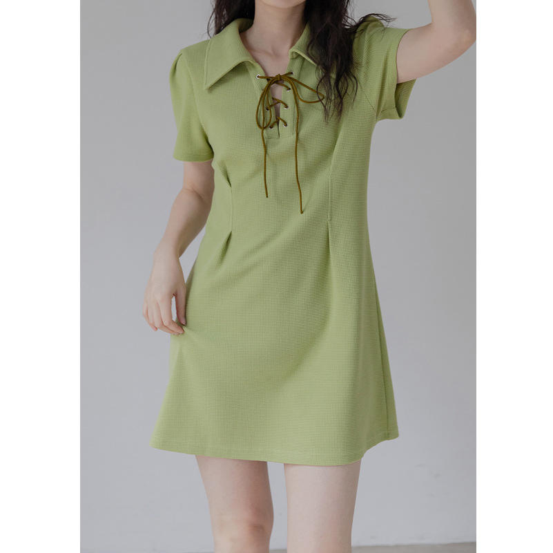 绿色绑带华夫格polo领连衣裙女夏季设计感小众收腰显瘦a字裙休闲