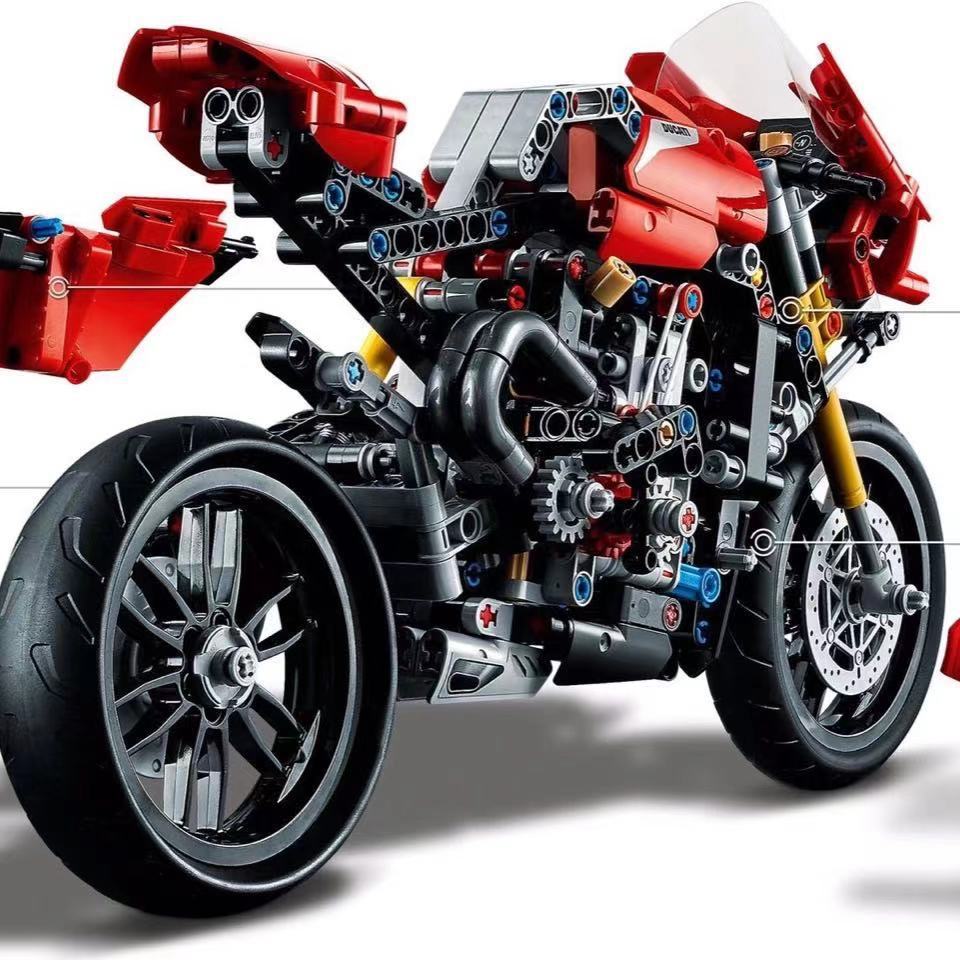 兼容乐高杜卡迪10272机械组模型拼装积木男孩玩具42107同款