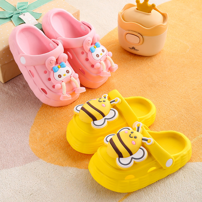 儿童夏季防滑洞洞鞋卡通拖鞋凉拖宝宝可爱室内外出沙滩鞋slippers