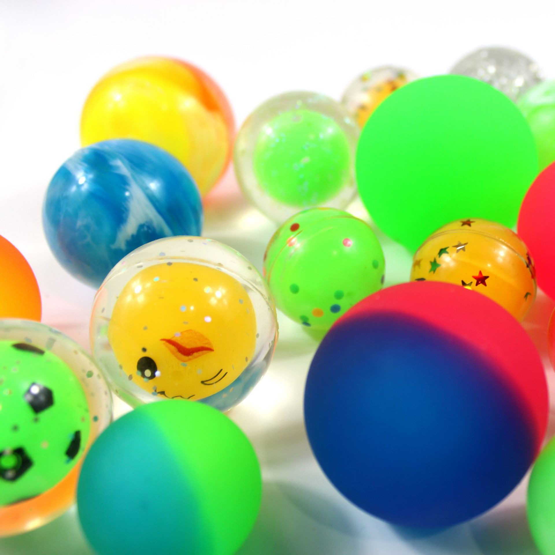 盒装50大号儿童玩具实心发光弹力球橡胶高弹闪光水晶弹跳球批发