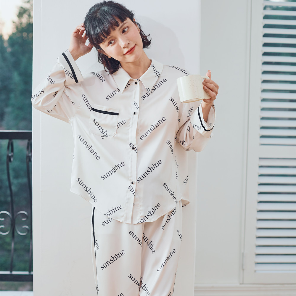 2022年新款睡衣卜奈春季家居服女莫代尔翻领薄款轻薄透气字母印花