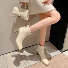 白色靴子女方头粗跟漆皮时尚拼色韩版粗跟高跟百搭女靴马丁靴