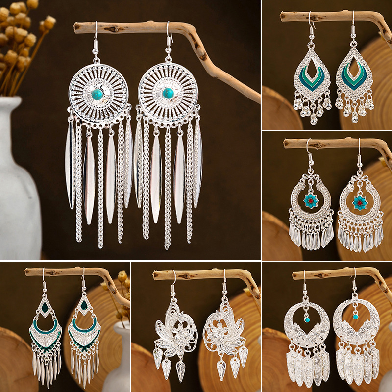 ethnic style imitation miao silver earrings colorful long feather tassel earrings scenic spot hot selling earrings cute peas wholesale