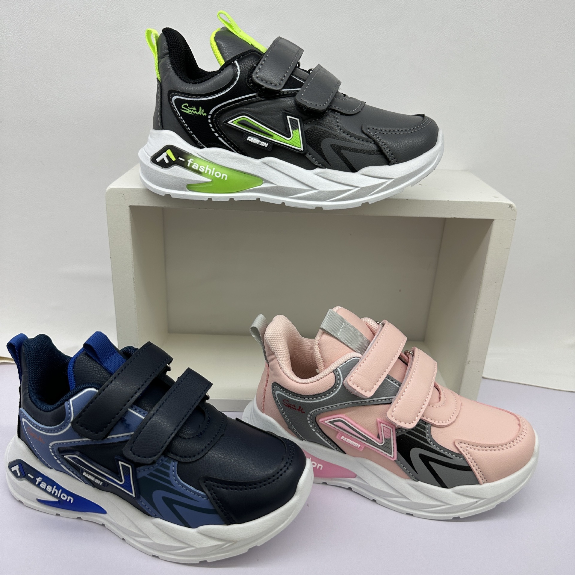 children‘s shoes boys ‘and girls‘ sneakers medium and large children‘s casual new dad shoes velcro running shoes factory direct supply