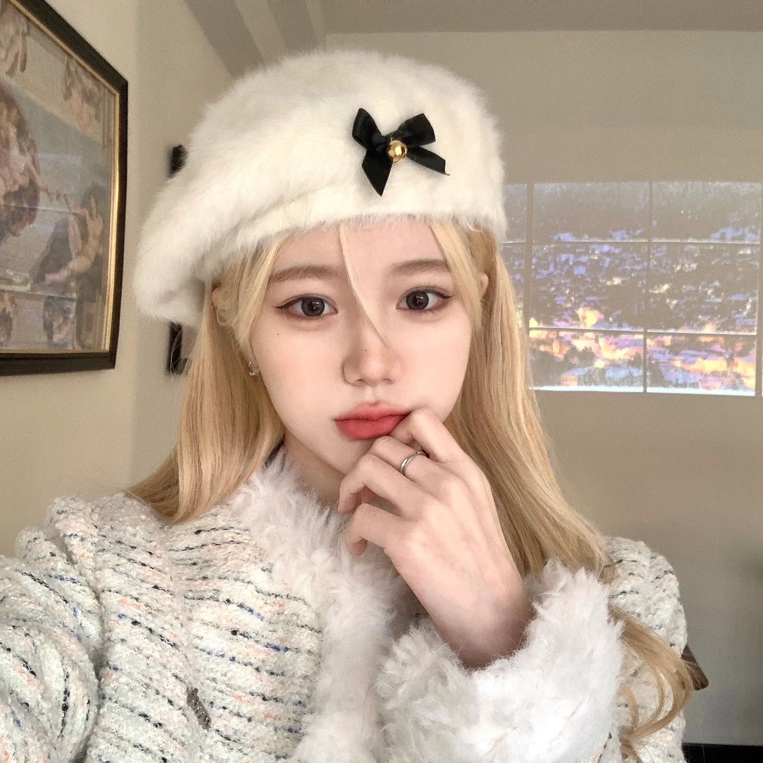 白色毛绒帽子蝴蝶结兔毛贝雷帽女秋冬百搭显脸小ins网红画家帽潮