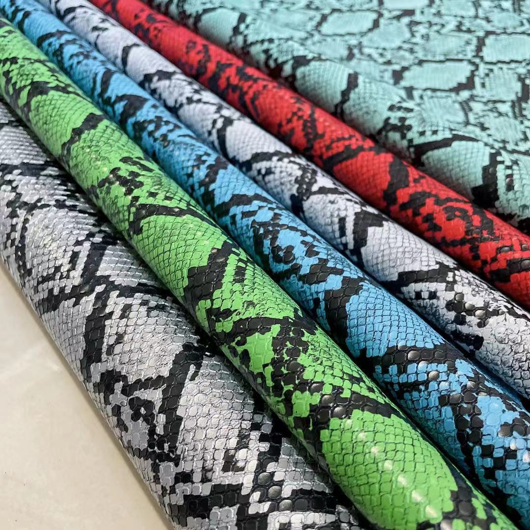 厂家蟒蛇纹手袋箱包pvc人造革