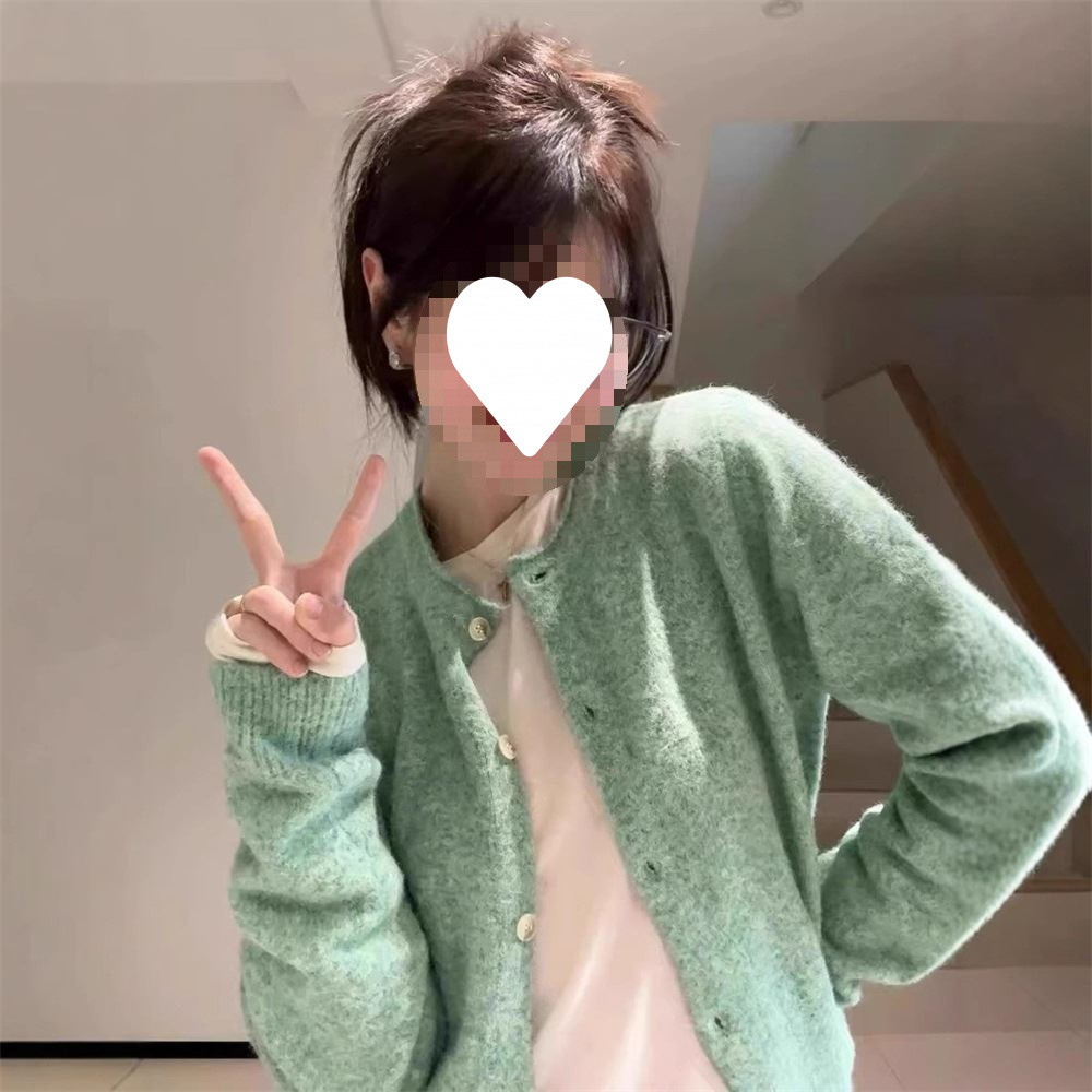 韩系穿搭秋冬新款针织衫上衣女宽松慵懒风甜美气质毛衣开衫外套女