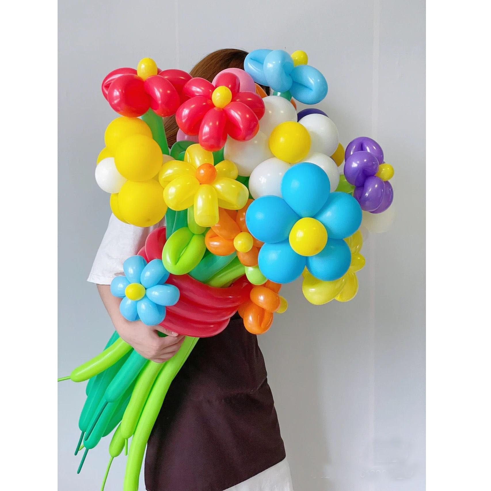 ins风花朵铃兰小邹菊气球花束小红书diy仪式感网红拍照背景道具