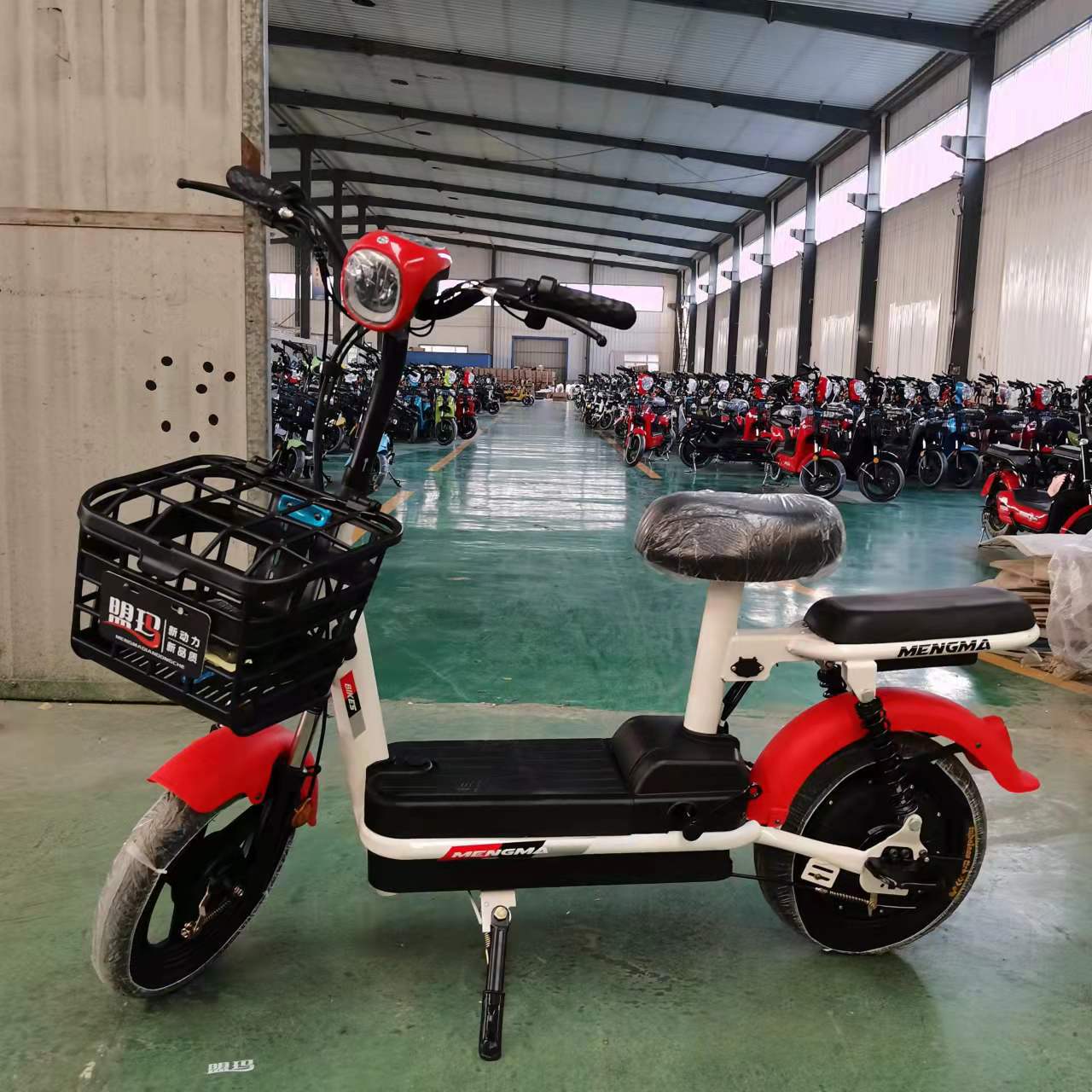 0成交162辆3c新款爱盟玛电动车 成人电瓶车女生小型电动自行车 批发