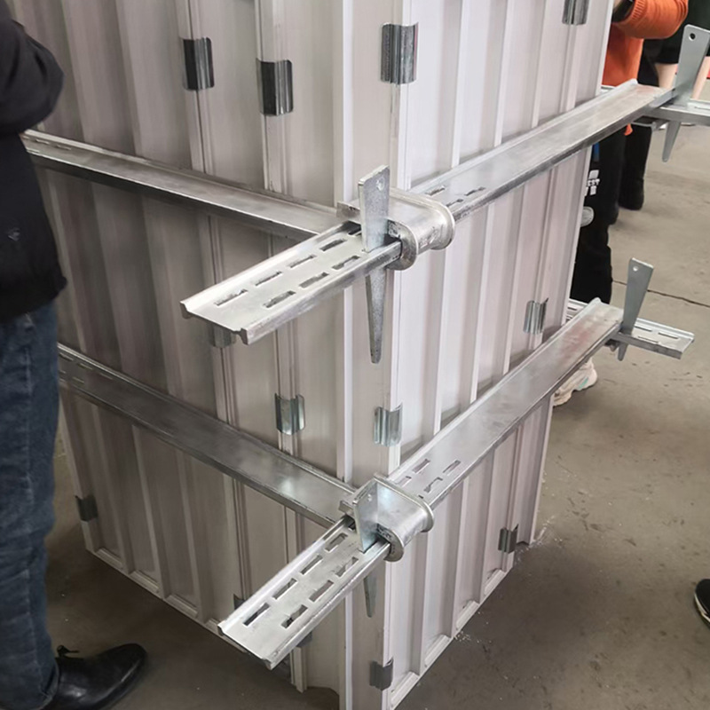 方柱扣建筑工地镀锌方柱夹具混凝土浇筑加固件卡箍抱箍建筑方柱锁