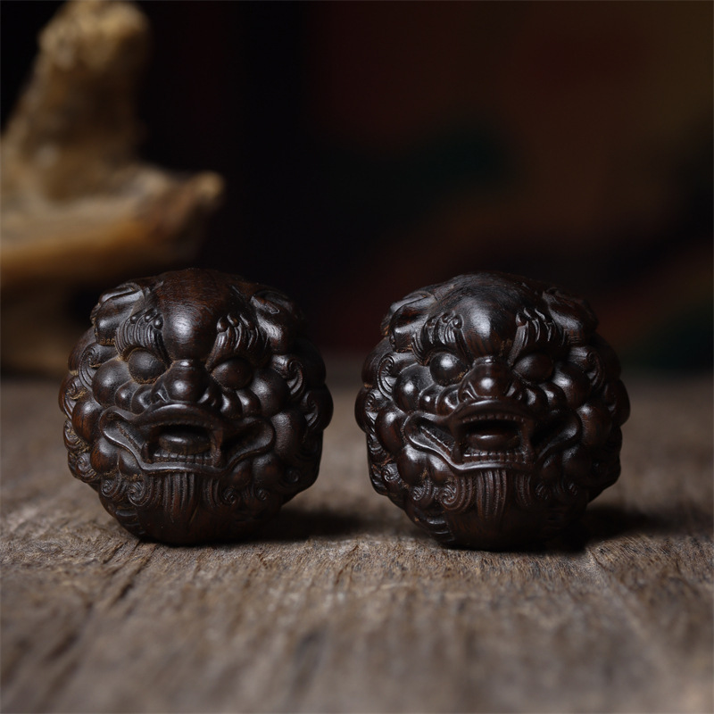 沉香木健身手球木雕手把件按摩球保健球文玩貔貅木质手玩球手转球