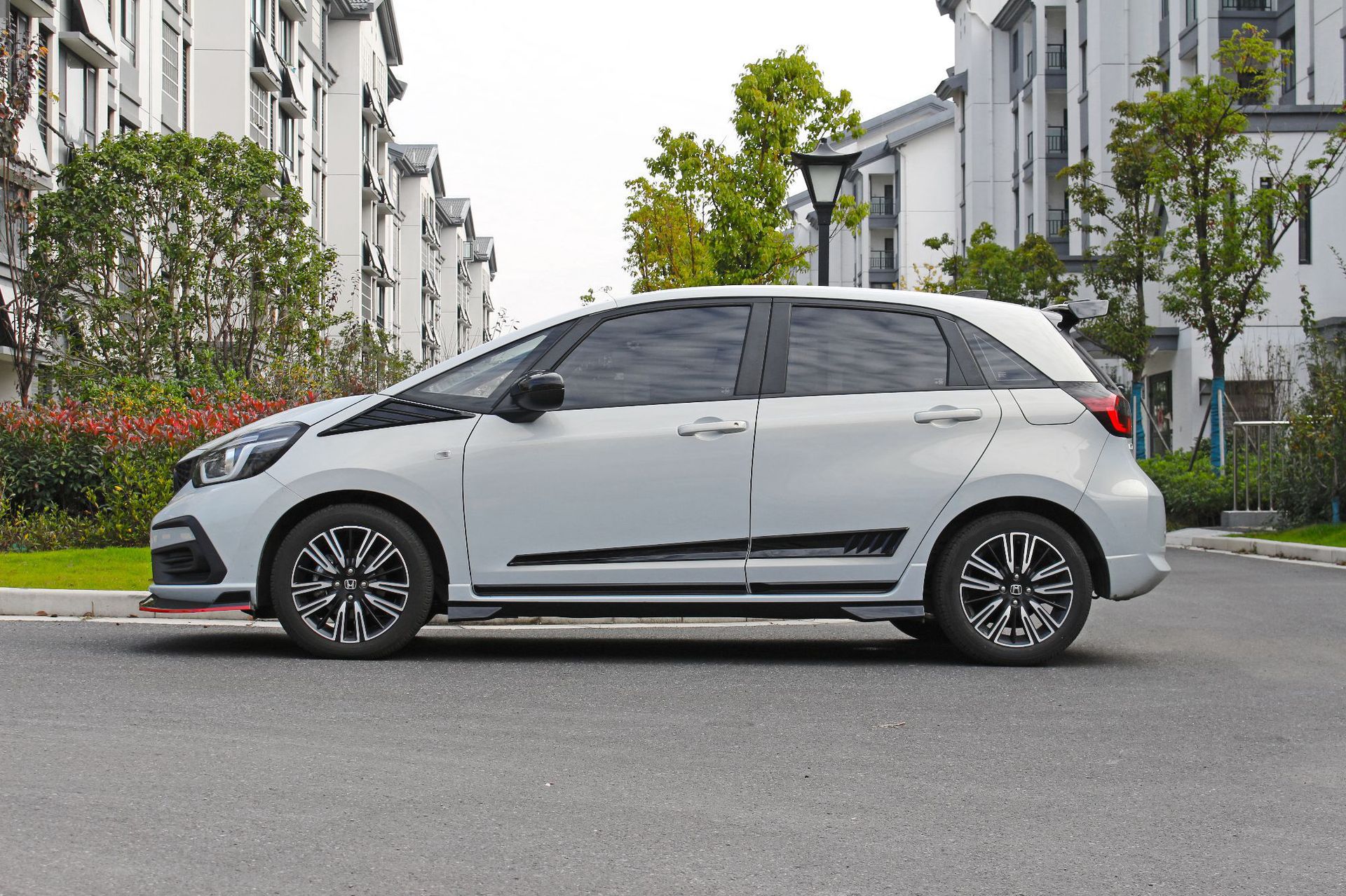 适用第四代21款飞度改装前铲尾翼百叶窗侧裙fit飞度前唇小包围