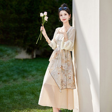 新中式国风连衣裙2024夏季新款设计感超好看收腰显瘦吊带裙两件套