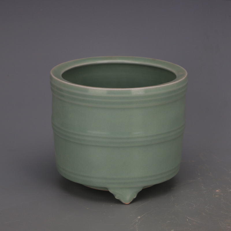 宋 龙泉窑青釉玄纹三足香炉 仿古旧货家居软装瓷器收藏古典摆件