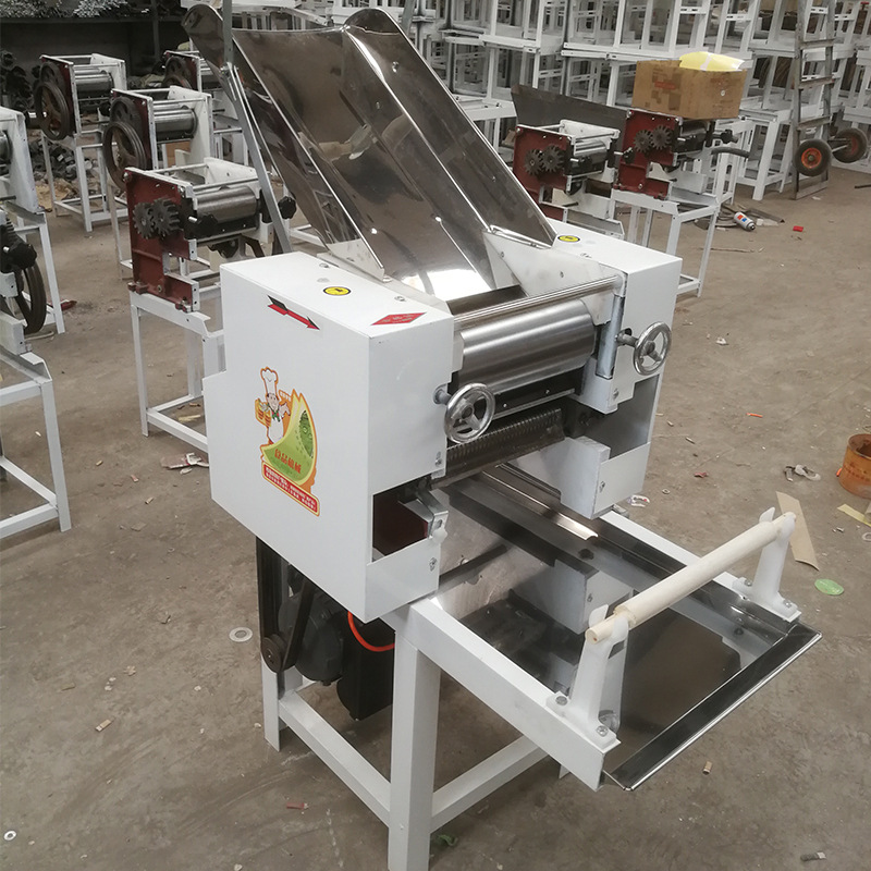 商用面条机 小型电动压面机 家用面条机 商用面器 挂面机多功能面