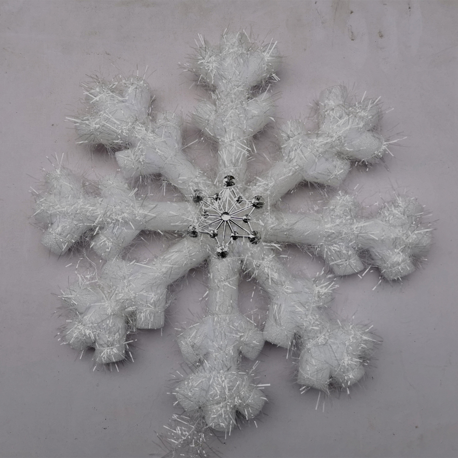 圣诞雪花装饰 儿童表演舞蹈舞台雪花道具 平面仿真雪花片泡沫挂饰