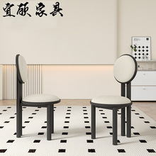 北欧复古实木化妆椅子家用小户型黑色餐椅软座包带靠背侘寂风妆凳