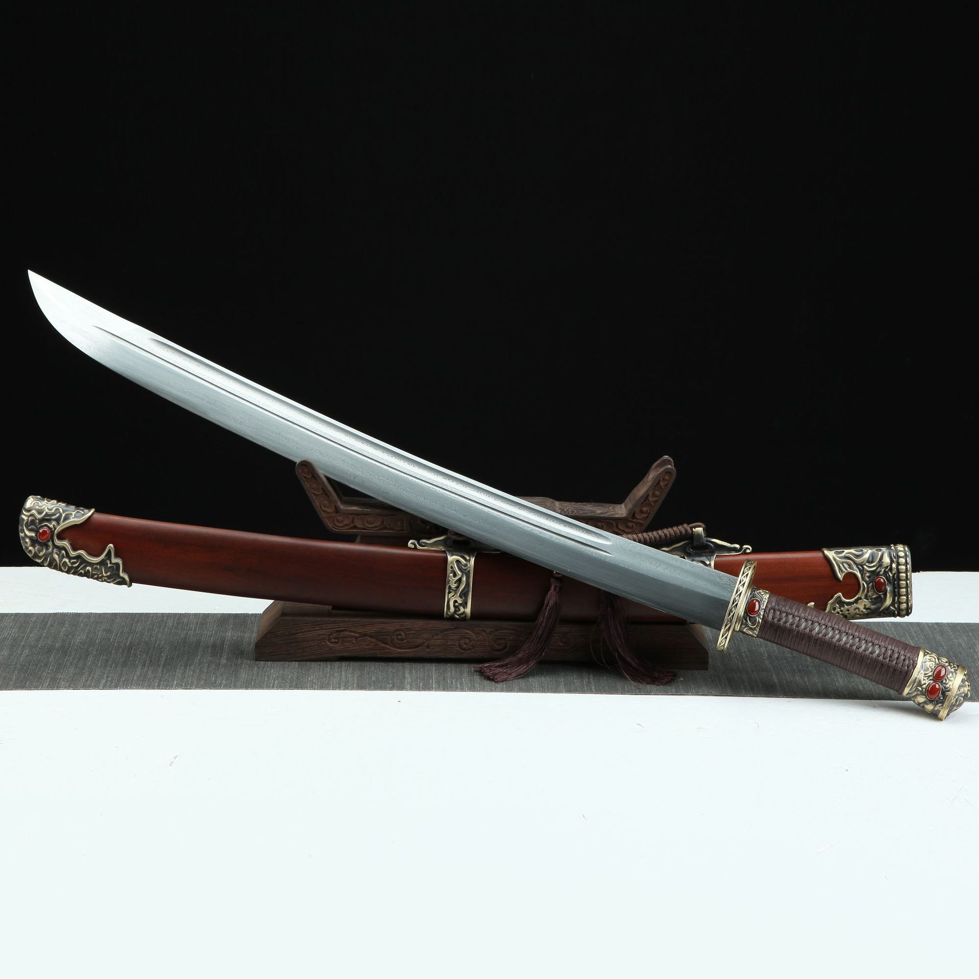 龙泉市刀剑花纹钢烧刃清刀一体工艺宝剑传统手工硬剑冷兵器未开刃