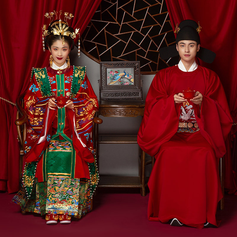 明制汉服大衫马面裙结婚花嫁婚服新娘凤冠霞帔嫁衣国风大赏走秀