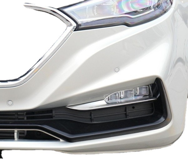 适用于红旗h5前雾灯总成左右前杠灯前照灯加装雾灯日行灯行车灯