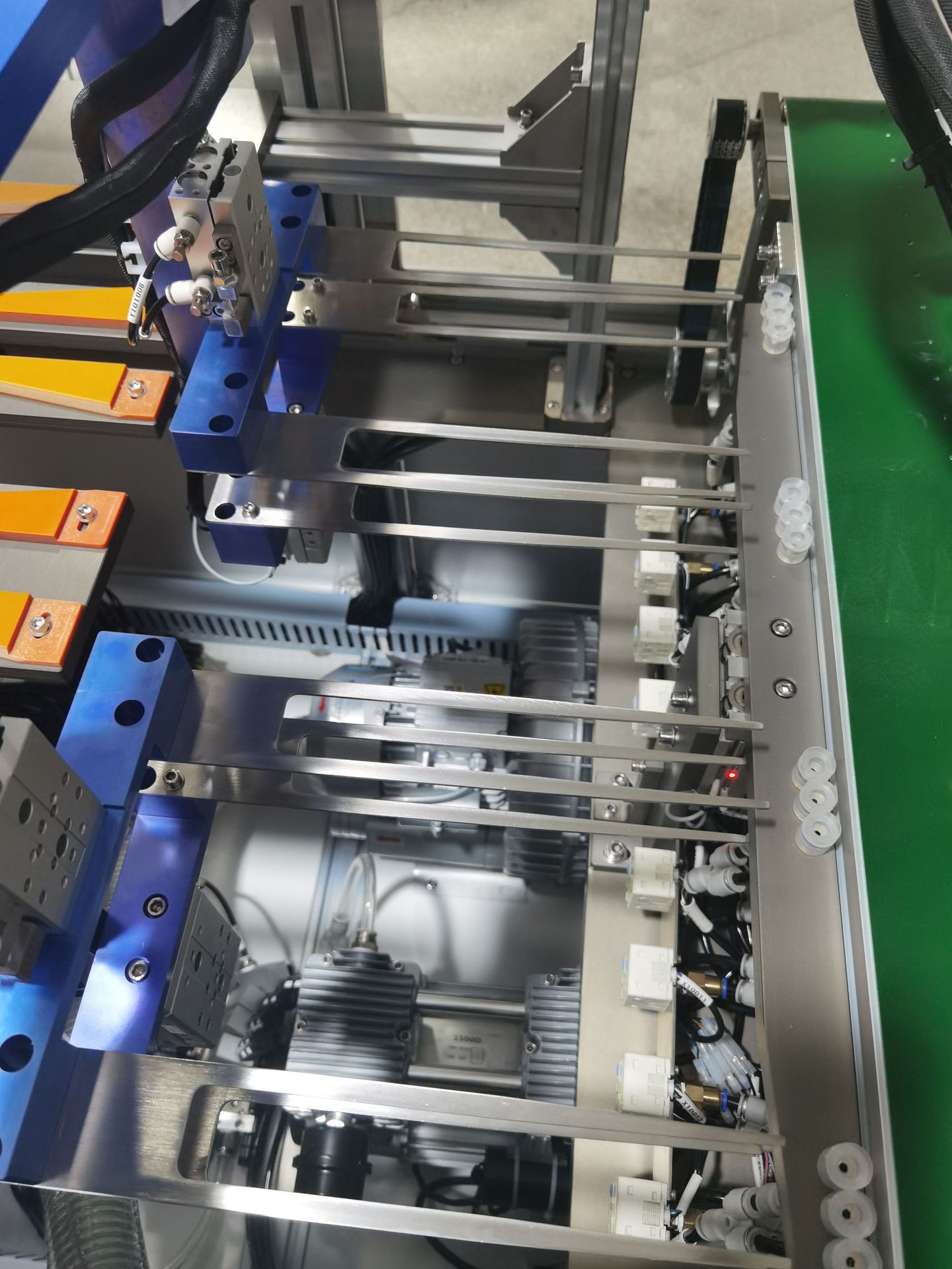 新款kf94鱼形口罩打包机kf94口罩包装机多通道打包机稳定包装120