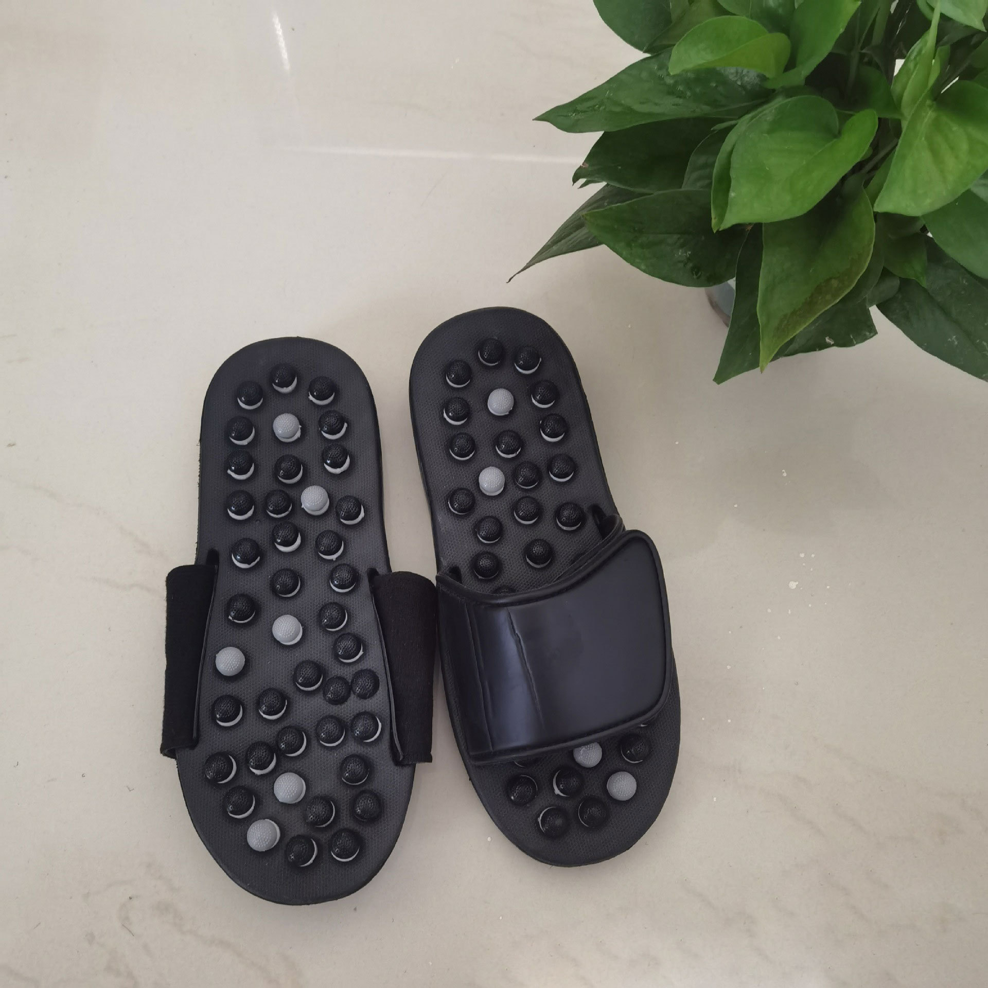 Factory in Stock Massage Slipper Shoes Rotating Tai Chi Massage Slipper Shoes round Beads Barbed Foot Acupoint Health Care Massage Slipper